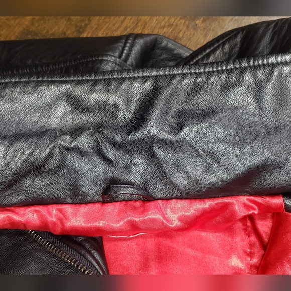L’ecole des Femmes Vegan Leather Black Moto Jacket Red Satin Interior Lining S - Picture 7 of 10